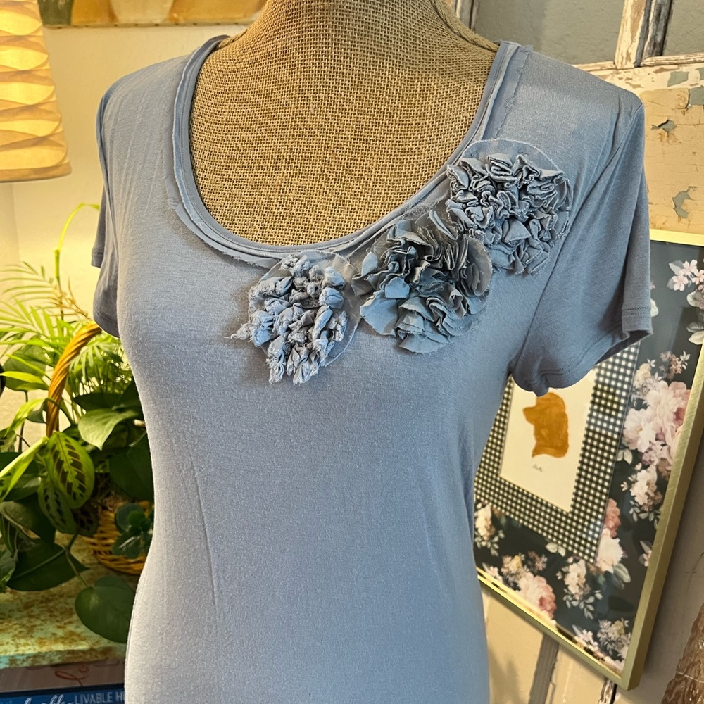 Banana Republic Gray Tee size Small